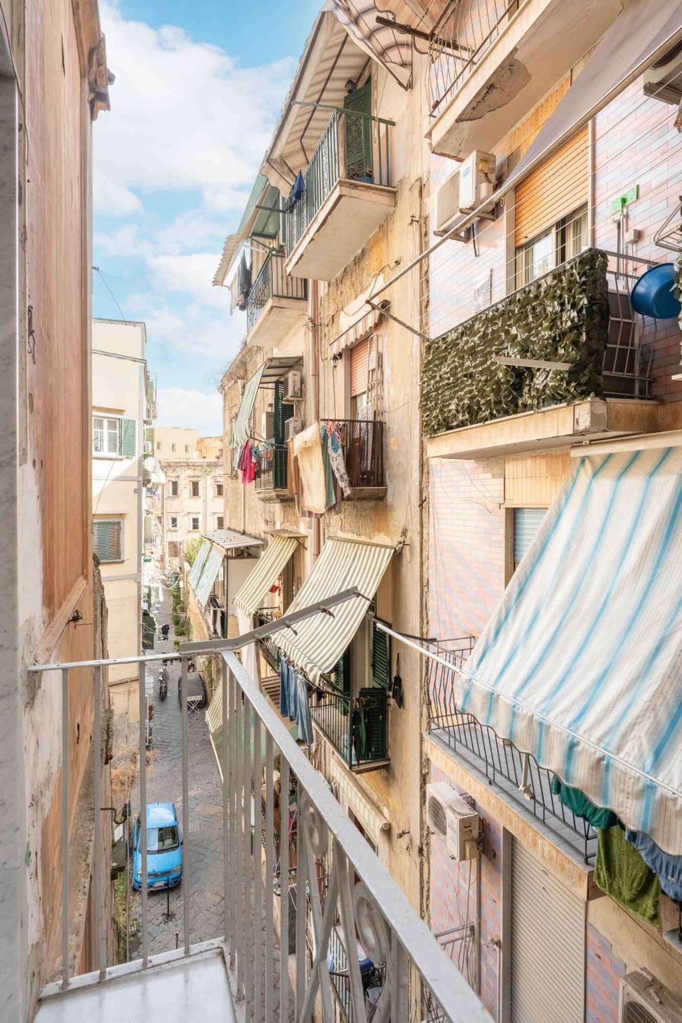 The Idyll Boutique Apartment - Suite In Napoli'S Spanish Quarters Екстер'єр фото