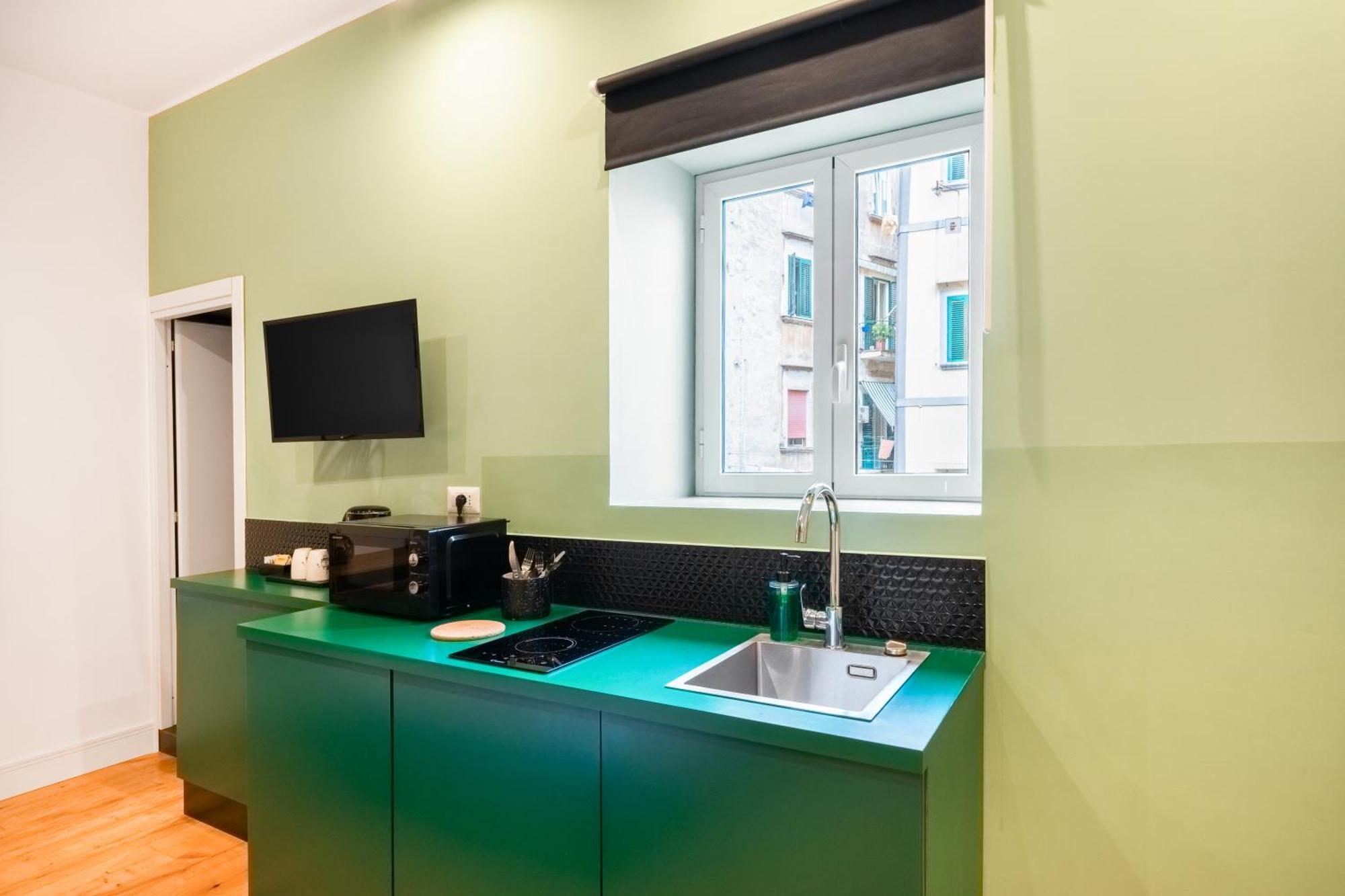 The Idyll Boutique Apartment - Suite In Napoli'S Spanish Quarters Екстер'єр фото